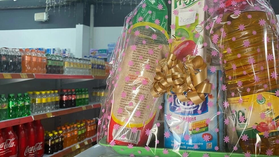 En Côte d’Ivoire, le business saisonnier des paniers garnis de ramadan