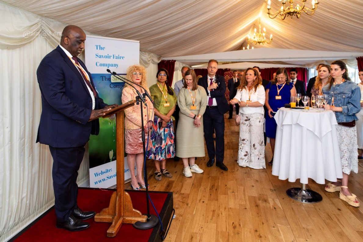 Parlement britannique : l’Ambassadeur Aly Touré , invité d’honneur du Cocktail d’été des leaders d’affaires Internationaux à la Chambre des Lord 