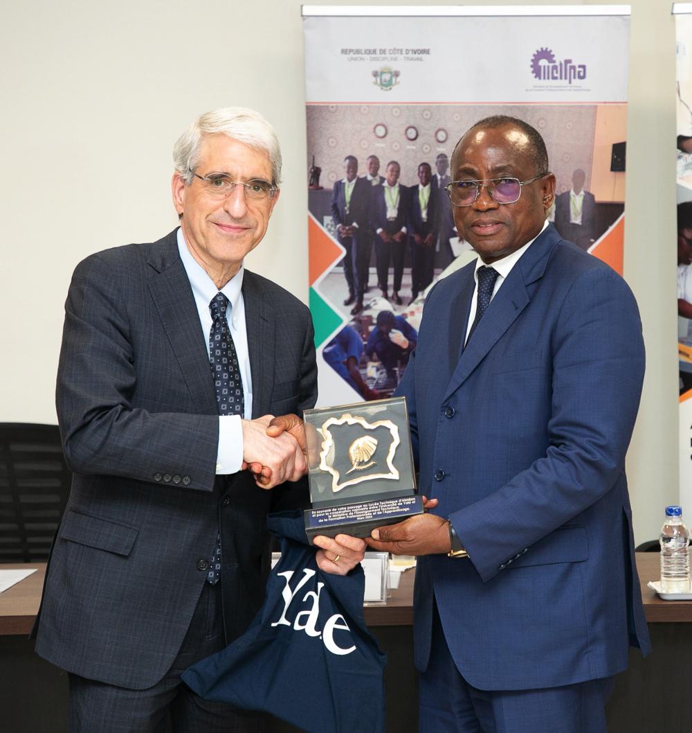  Partenariat : le ministère de l'Enseignement technique veut ouvrir les portes de l’Université de Yale (USA) à ses meilleurs étudiants des filières E