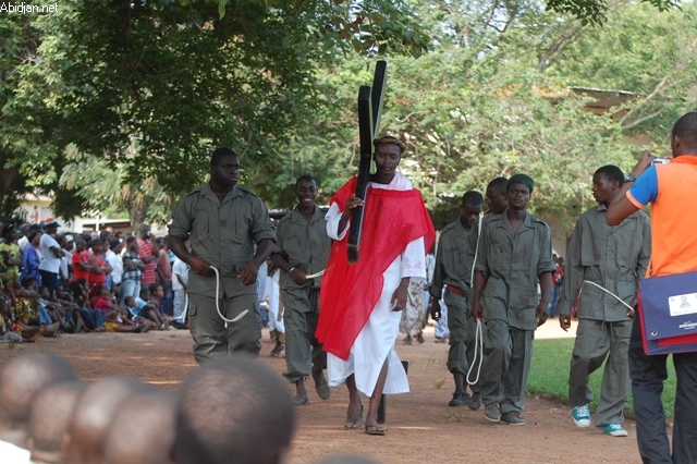 Pâques 2012 : Les chrétiens se rappellent la passion du Christ