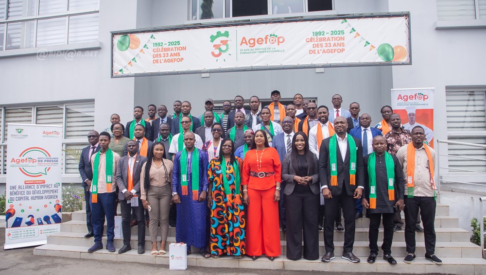 Côte d’Ivoire/ Presse : instauration du ‘’ Prix Alassane Ouattara Passeport-Compétences’’ pour récompenser les journalistes qui promeuvent la formation professionnelle