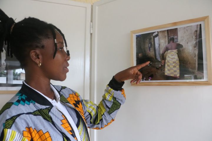 A Adiopodoumé, un village d’Abidjan, des habitants témoignent de leurs réalités par la photographie