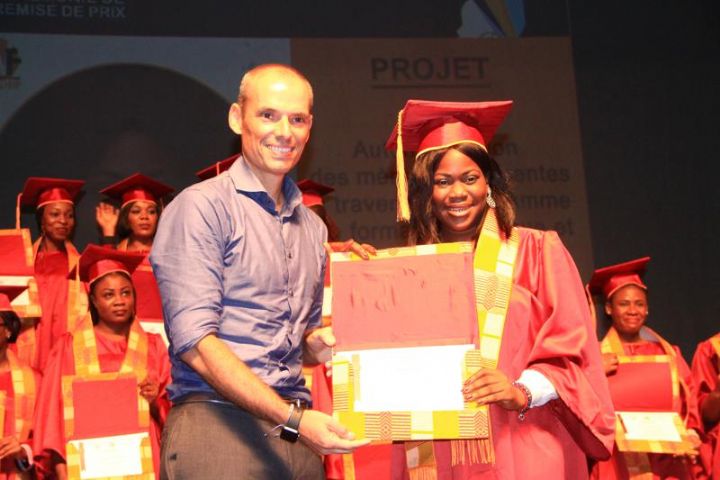 Les 24 jeunes femmes formées au prestigieux programme de leadership genre et developpement (AWF - SEPHIS)