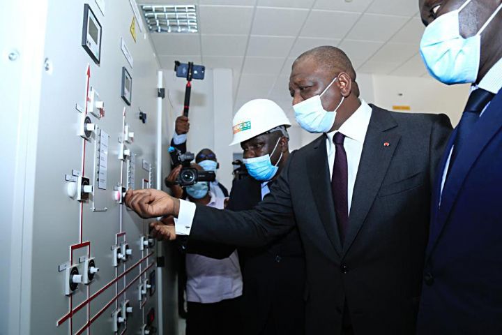 Electricité : le Premier Ministre ivoirien, Hamed Bakayoko, met en service le poste de distribution d’électricité d’Anani (Port-Bouët)