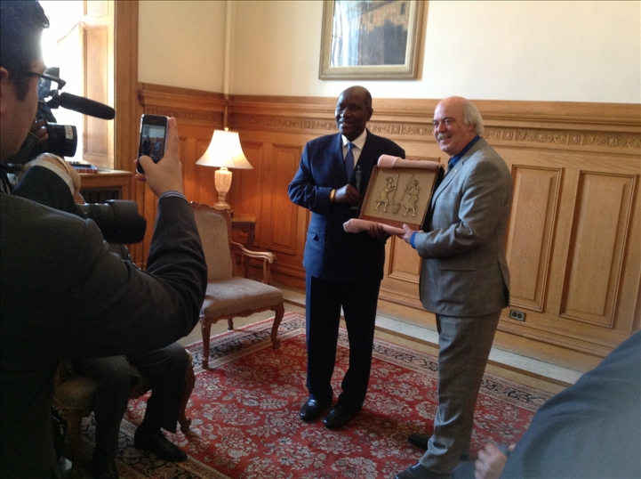 6ème édition du forum africa au Canada : Le premier ministre duncan ouvre le stand cote d’ivoire