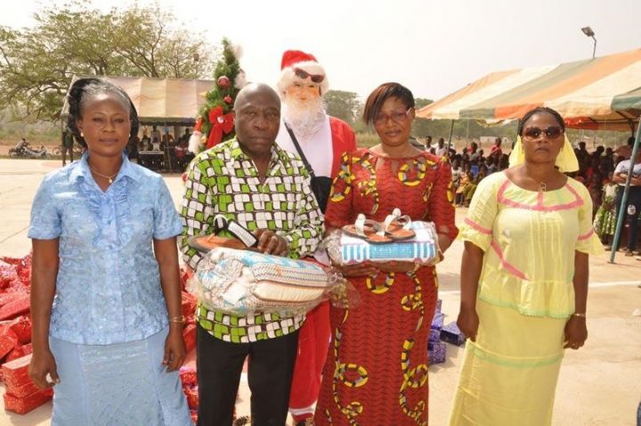 Tanda / Arbre de Noël: Kossonou Ignace et Angeline Adjoumani donnent le sourire à 800 enfants