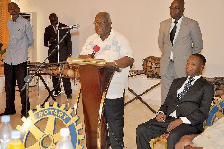 Des présents du conseil régional du Lôh Djiboua à des mères à Divo