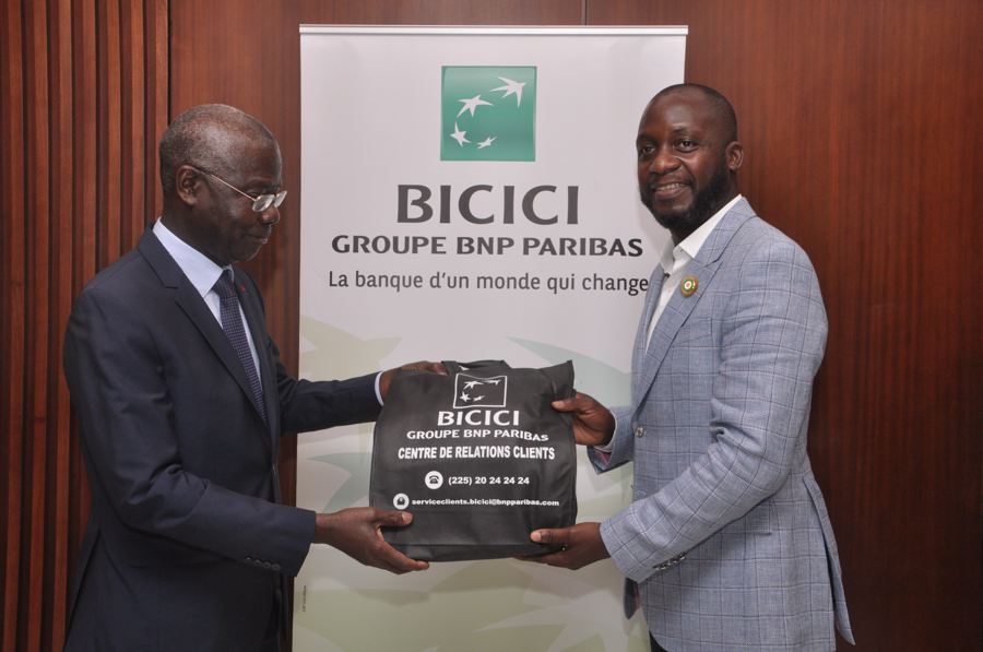 Plateau : le député maire Jacques Ehouo en visite de présentation de vœux à la BICICI