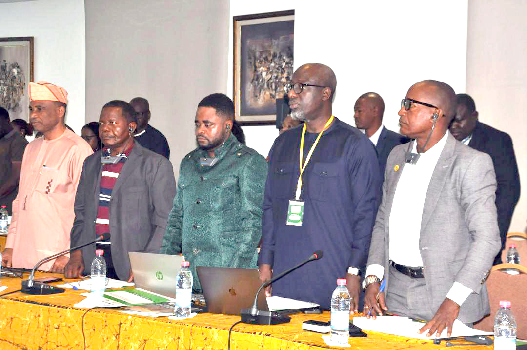 Plateforme d'Échanges et de Coordination sur la Gestion des Espaces frontaliers en Afrique de l'Ouest (PECoGEF) : l'Ivoirien Diakalidia Konaté élu Secrétaire exécutif