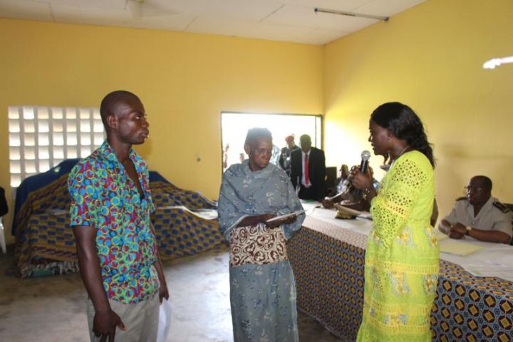 Pluies diluviennes : La Ministre  Mariatou Koné apporte la compassion et le réconfort  du Gouvernement aux   familles sinistrées  des villes de l’intérieur 