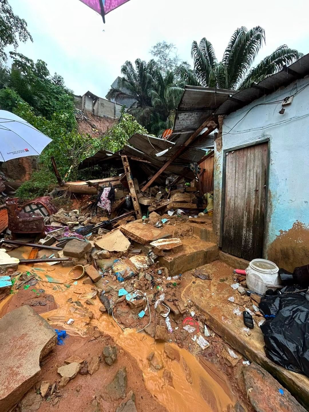  Pluies diluviennes à Abidjan : plus d’une dizaine de morts, dont neuf membres d’une même famille à Attecoubé et Yopougon