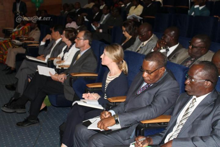 Environ 555 milliards de FCFA octroyés par les partenaires, dans le cadre du PND en 2013