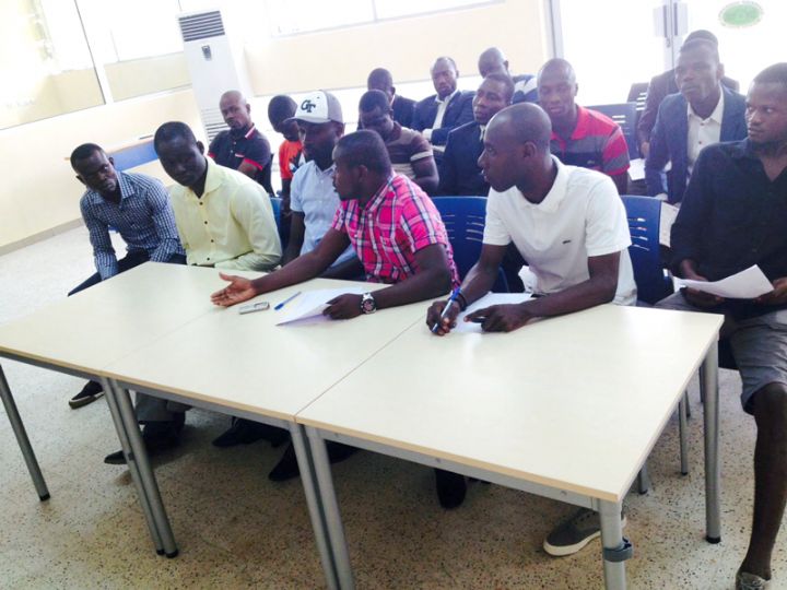 Non paiement des bourses: l’association des étudiants de l’université FHB demande urgemment aux autorités de se pencher avec diligence sur cette question (Déclaration)