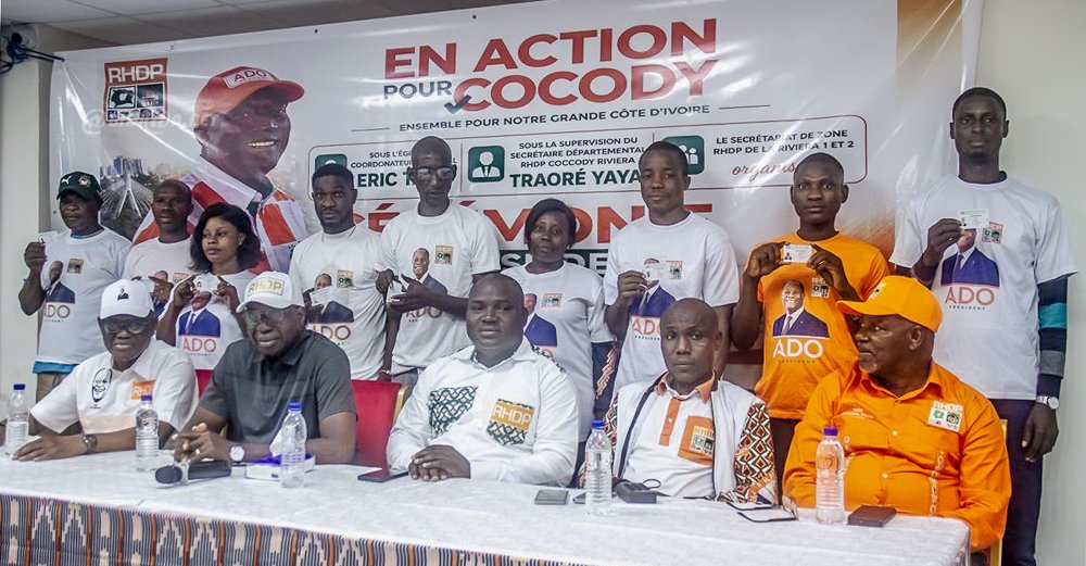 Côte d'Ivoire : le RHDP renforce sa base militante à Cocody Riviera avec la distribution de 100 cartes
