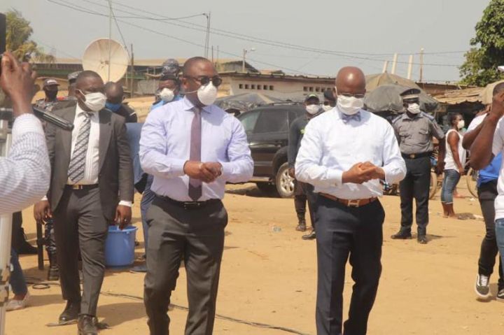 Lutte contre le Covid-19 : les  pêcheurs et mareyeuses de la station de pêche de Vridi 3 (Port-Bouët) sensibilisés