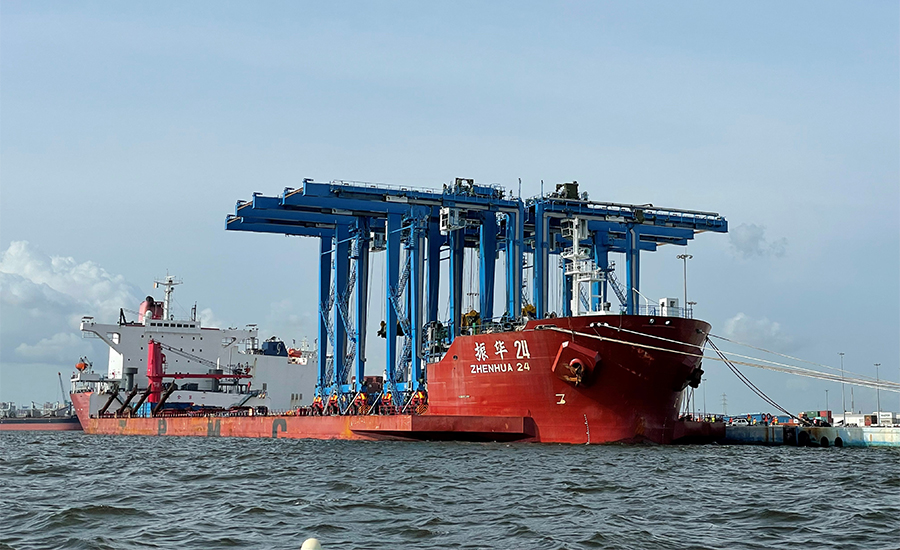 Port d'Abidjan : Côte d'Ivoire Terminal réceptionne six portiques de parcs pour le 2e terminal en construction