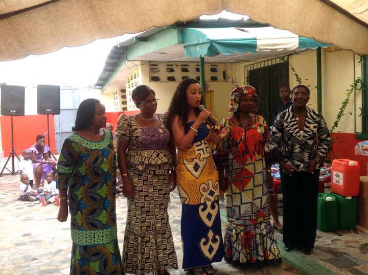 Fête des mères : des femmes du conseil économique et social offrent des vivres et des non vivres à la pouponnière d’Adjamé