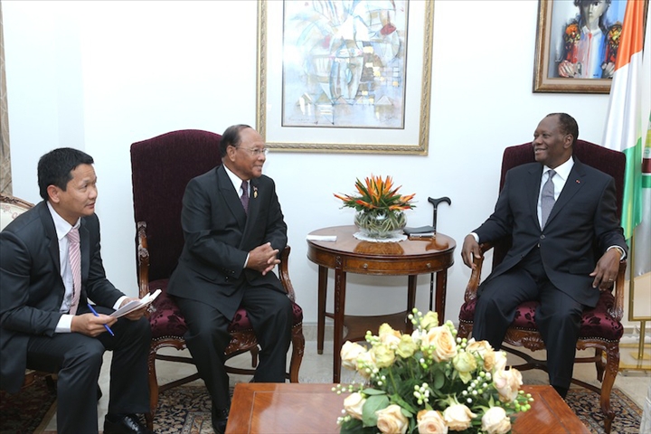 Le Président de l’Assemblée Nationale du Cambodge et le Ministre des Relations Extérieures du Cameroun reçus par le Chef de l’Etat