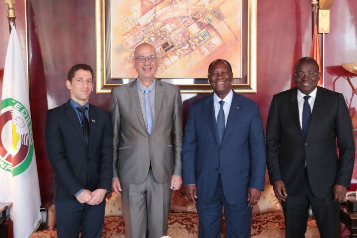 Le Chef de l’Etat a eu un entretien avec l’Ambassadeur de l’Etat d’Israël en Côte d’Ivoire