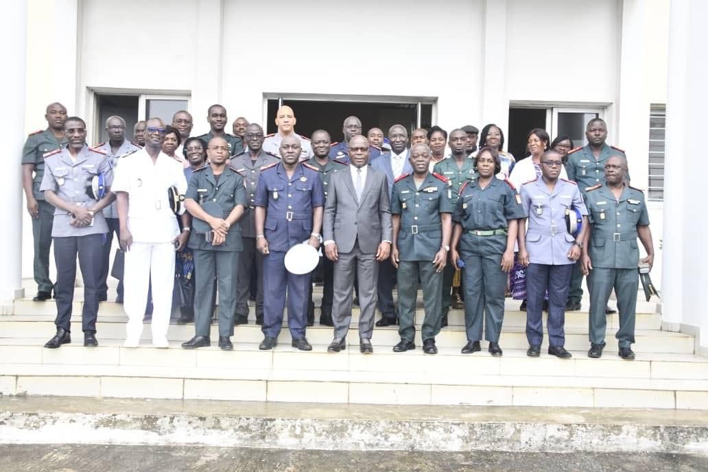 Prise en charge des patients: Le Ministre Pierre Dimba fait une visite de travail à l'Hôpital Militaire d'Abidjan (HMA)