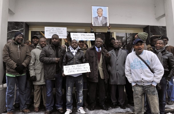 Rassemblement pro-Ouattara devant l`ambassade de Côte d`Ivoire à Bruxelles
