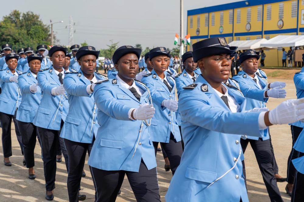 Promotion 2022-2024 de la police nationale : 2 672 sous-officiers, dont 675 femmes reçoivent leurs épaulettes