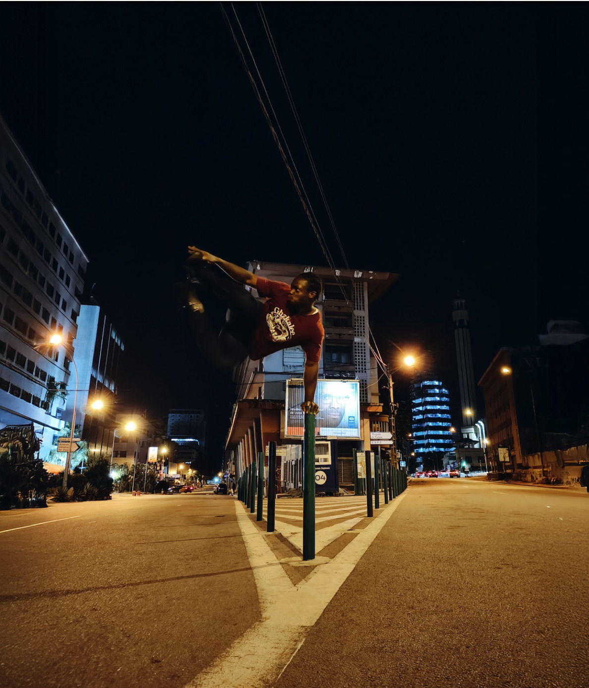 Publireportage/Téléphonie mobile : le CAMON 50 PRO séduit des utilisateurs à Abidjan