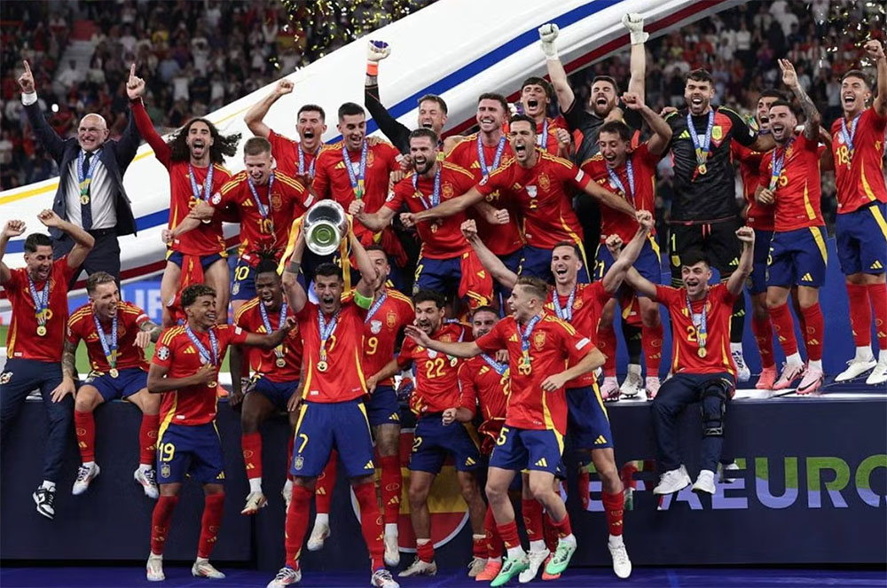 Quatrième titre record à l'Euro pour l'Espagne, qui est venue de peu à bout de l'Angleterre !