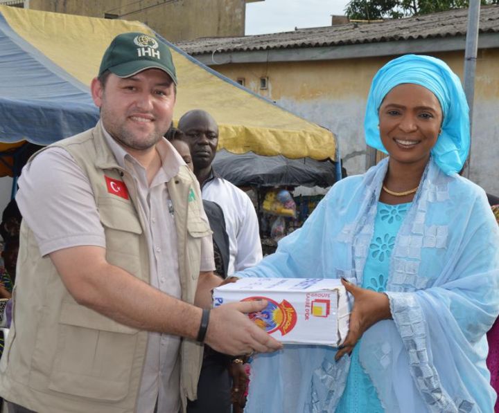 Rupture du jeûne musulman: Mme Mabri soulage les musulmans d’Attécoubé