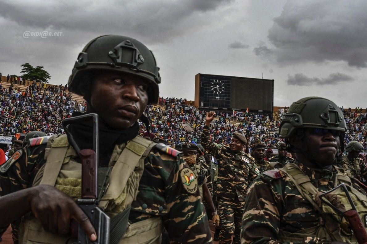 Niger: des échanges de tirs se poursuivent à Niamey