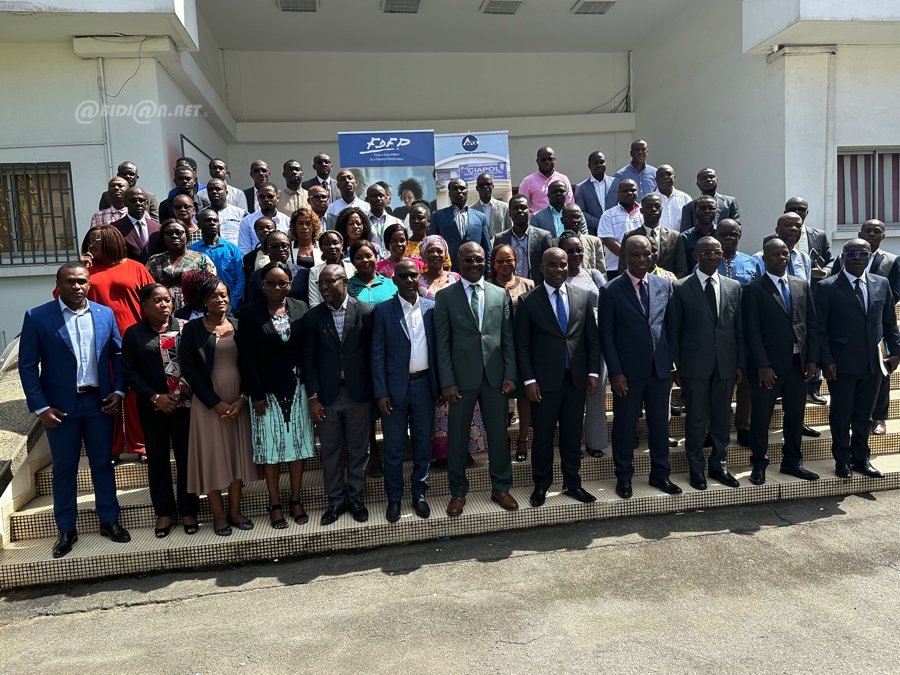 Réduction des émissions de gaz à effet de serre: 360 responsables d'entreprises et agents d’encadrement de l’Etat et du secteur privé formés à la méthode TOOLKIT 2013