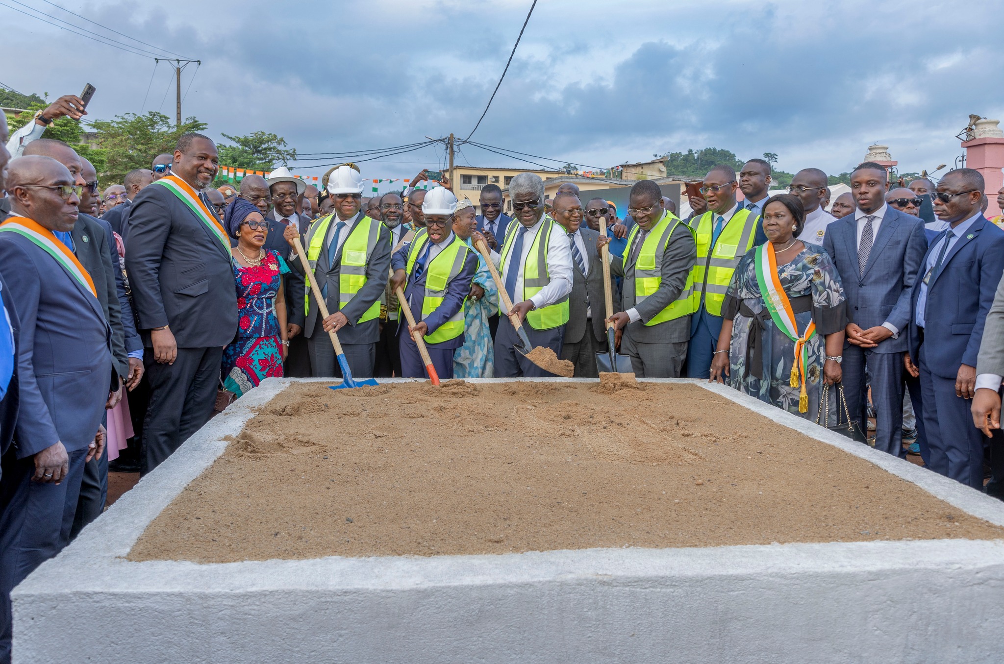 Réhabilitation de l'axe Aboisso-Ayamé-Akressi: 