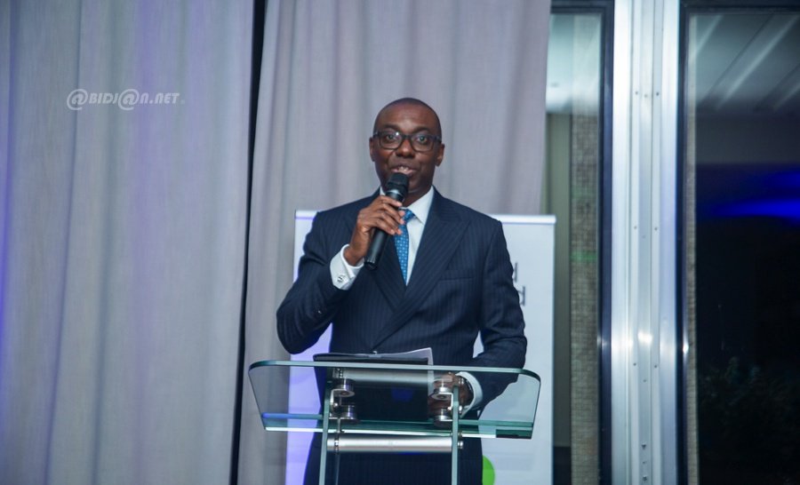 Côte d'Ivoire : Standard Chartered célèbre sa clientèle aux côtés du CEO Afrique