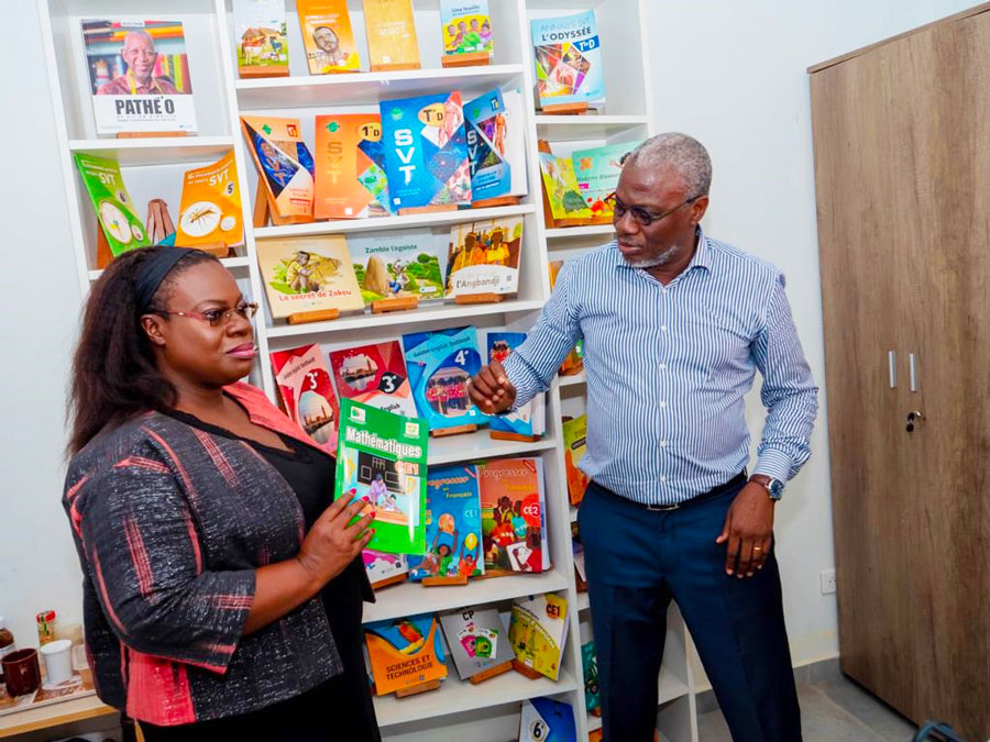 Rentrée scolaire 2023 - 2024 : Le CNLVC s'assure de la disponibilité des manuels scolaires sur le marché et à des coûts abordables