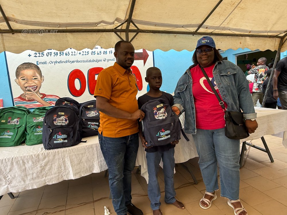 Rentrée scolaire 2026-2027 : l'Ong Charitis vient en aide à 93 enfants vulnérables en kits scolaires