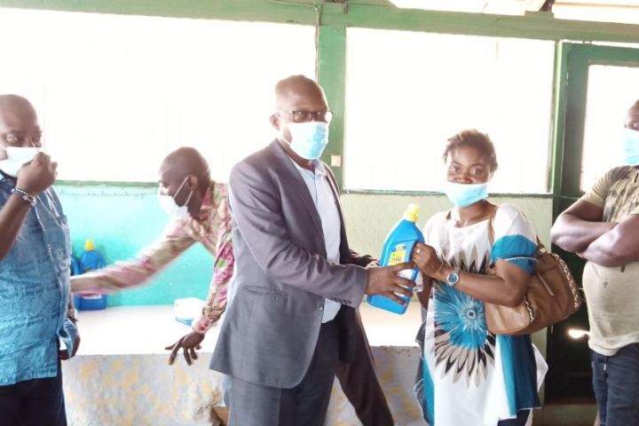 Des kits d’hygiène et des masques aux tenanciers de restaurants et maquis de Daoukro