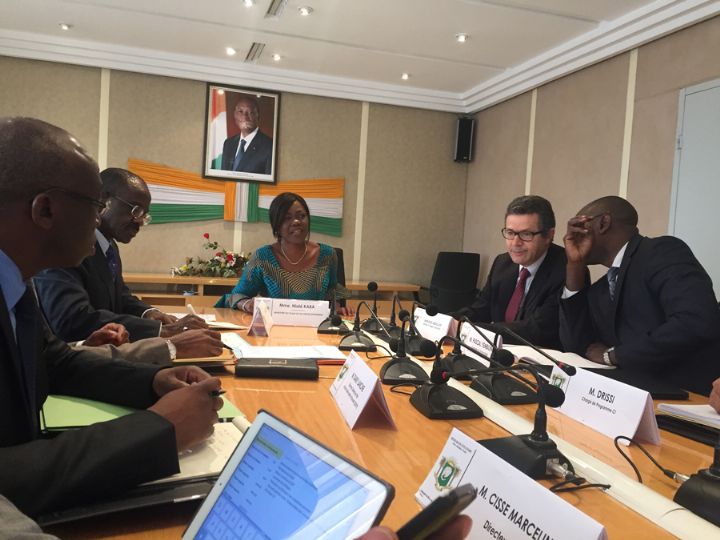 Mission de revue du DSP 2013-2017 et de la Performance du Portefeuille (BAD): Mme Nialé KABA a présidé les travaux
