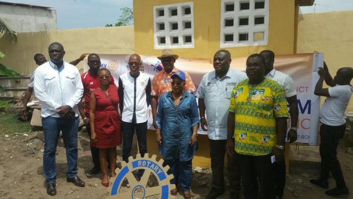 Le Rotary international remet 40 latrines publiques à des communes du district d’Abidjan