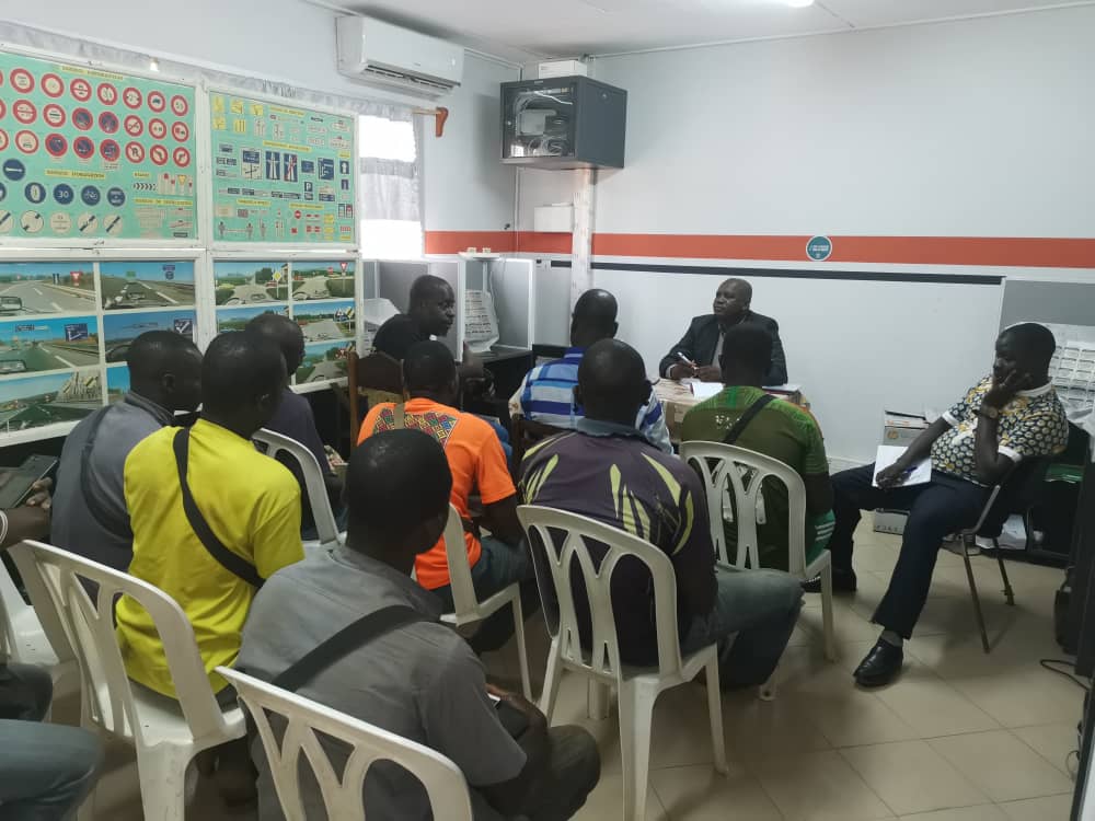 Sécurité routière: les conducteurs d'engins à 2 et 3 roues sensibilisés à Daloa