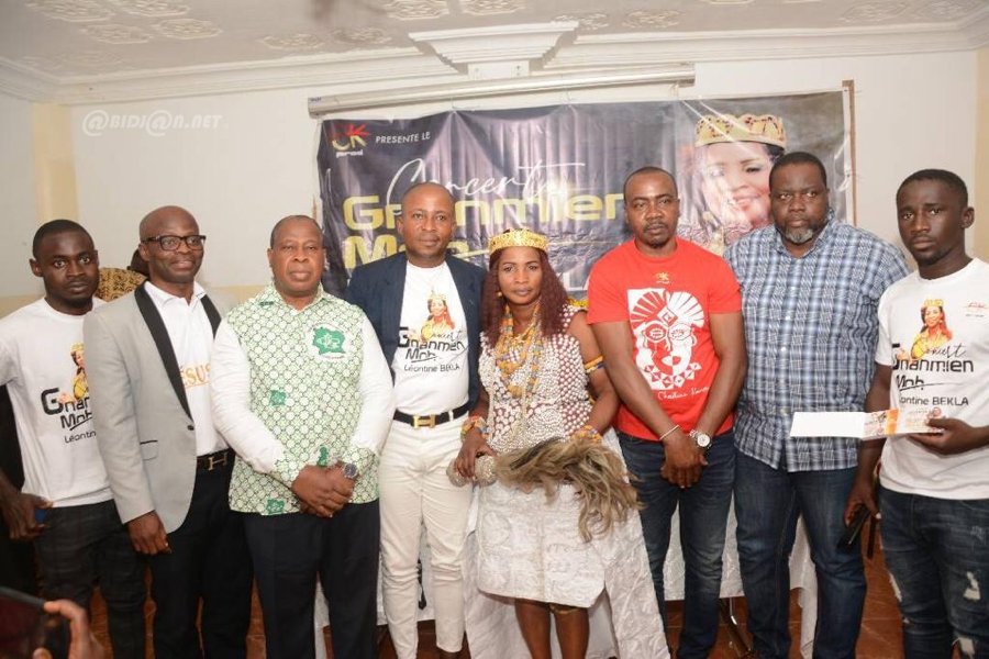 Showbizz : la chantre Léontine Bekla affronte le palais de la culture en décembre