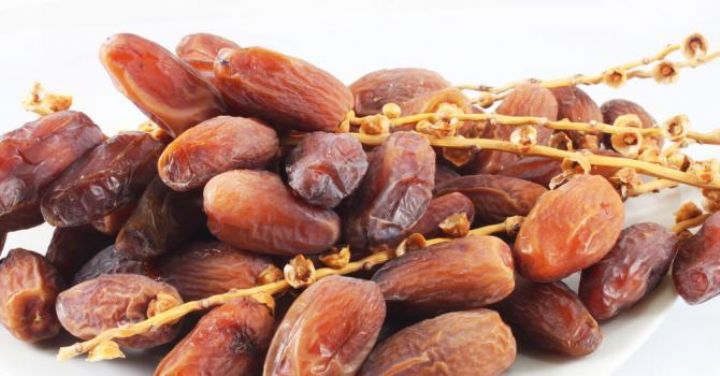 La vente de dattes sèches à Niakara, une aubaine en période de Ramadan