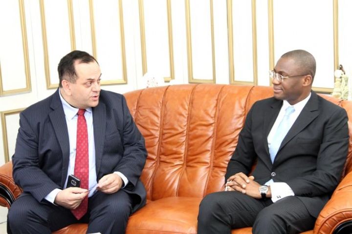 Les projets d’emploi de « Carrefour » présenté au Ministre Sidi Touré