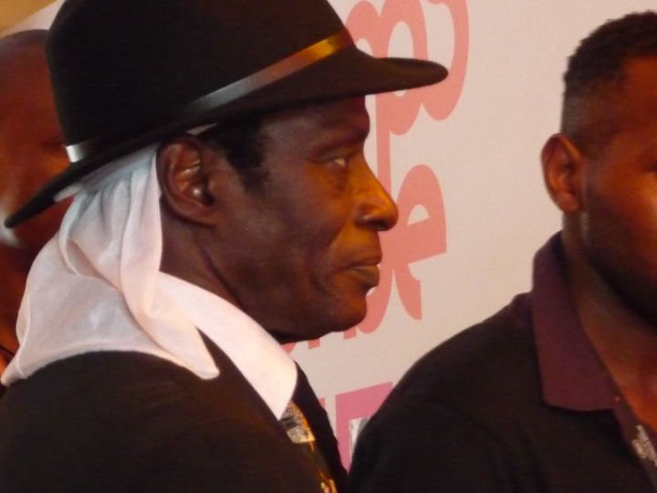 Côte d’Ivoire : le réalisateur Sidiki Bakaba comparaît devant la justice française