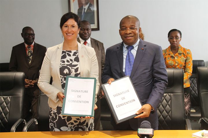 Signature de convention entre l’ONG SACO-CESO et le Ministère du Tourisme et des Loisirs