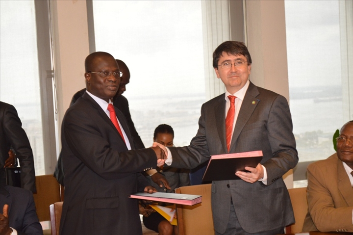 Le chocolatier français CEMOI et le CEPICI signent un protocole pour la construction d’une unité industrielle en Côte d’Ivoire