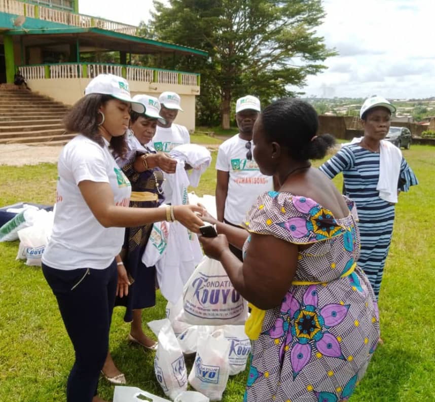 Sikensi/ Autnomisation de la femme: la fondation Kouyo comble des veuves et des démunies