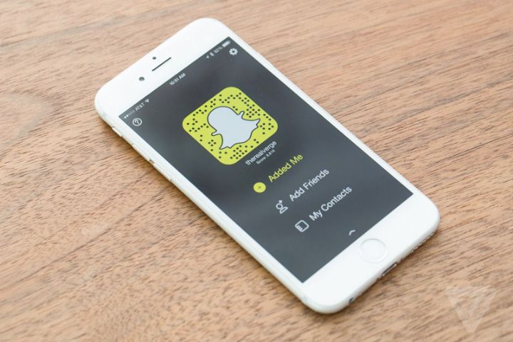 Avec Lifestage, Facebook cherche à contrer le succès de Snapchat