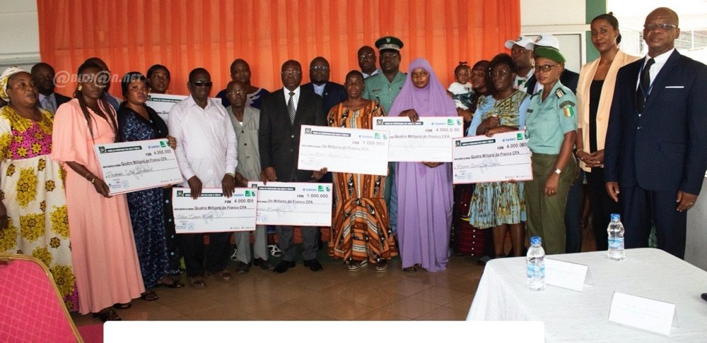 Solidarité : Le Fonds de prévoyance des eaux et forêts remet des chèques aux ayants droit des agents décédés