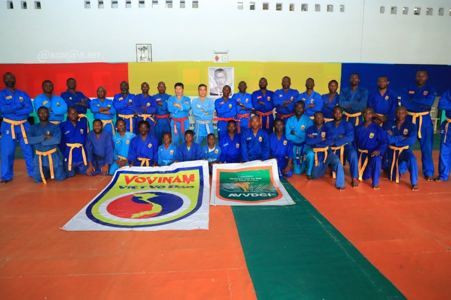 Art martiaux : Une trentaine de pratiquants ivoiriens promus lors du stage international de Vovinam Viet Vo Dao