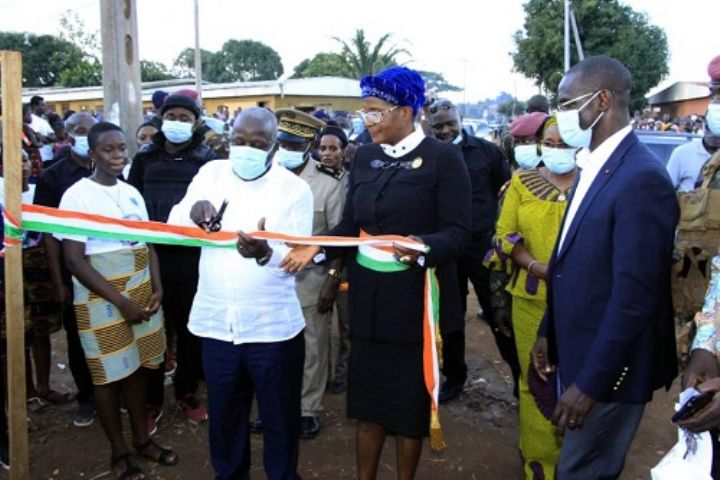Inauguration d’un stade et d’un centre de santé à Logoualé